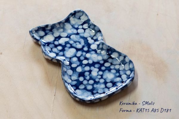 kates-forma-keramikams-smolisstudija4A4B74B1-67BD-A684-0C9B-110087F96153.jpg